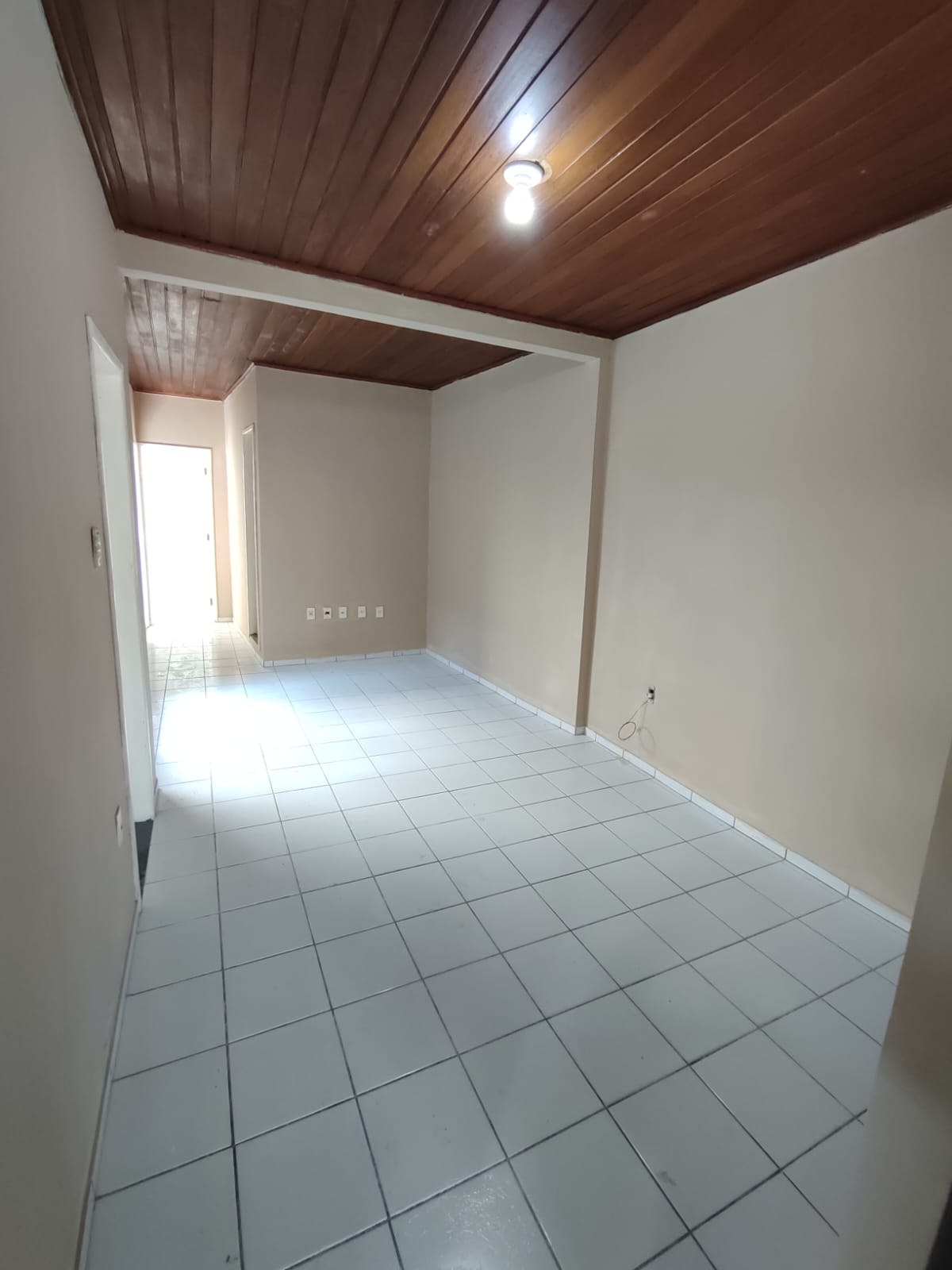 Aluga Casa no Centro de Eunápolis