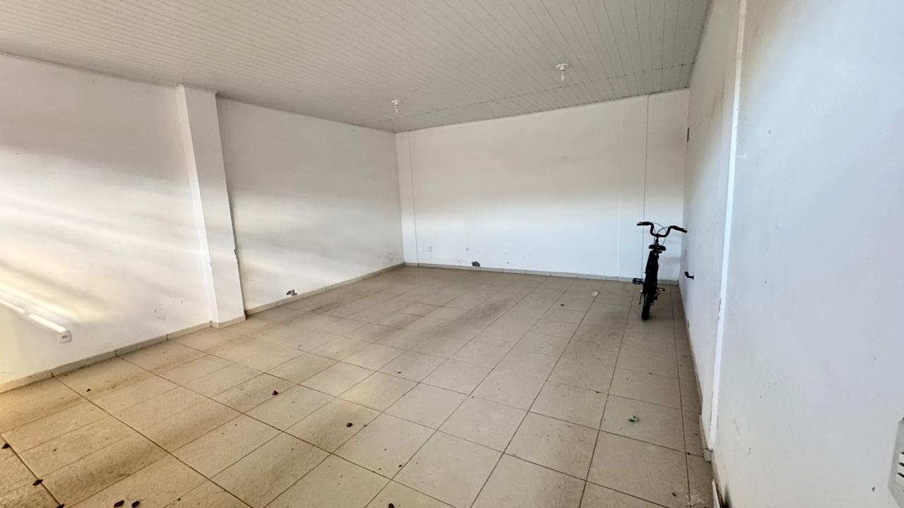 PRÉDIO NO BAIRRO CENTAURO - EUNÁPOLIS/BA