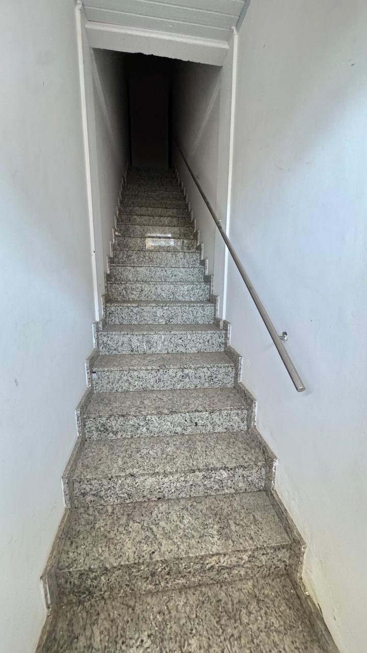PRÉDIO NO BAIRRO CENTAURO - EUNÁPOLIS/BA