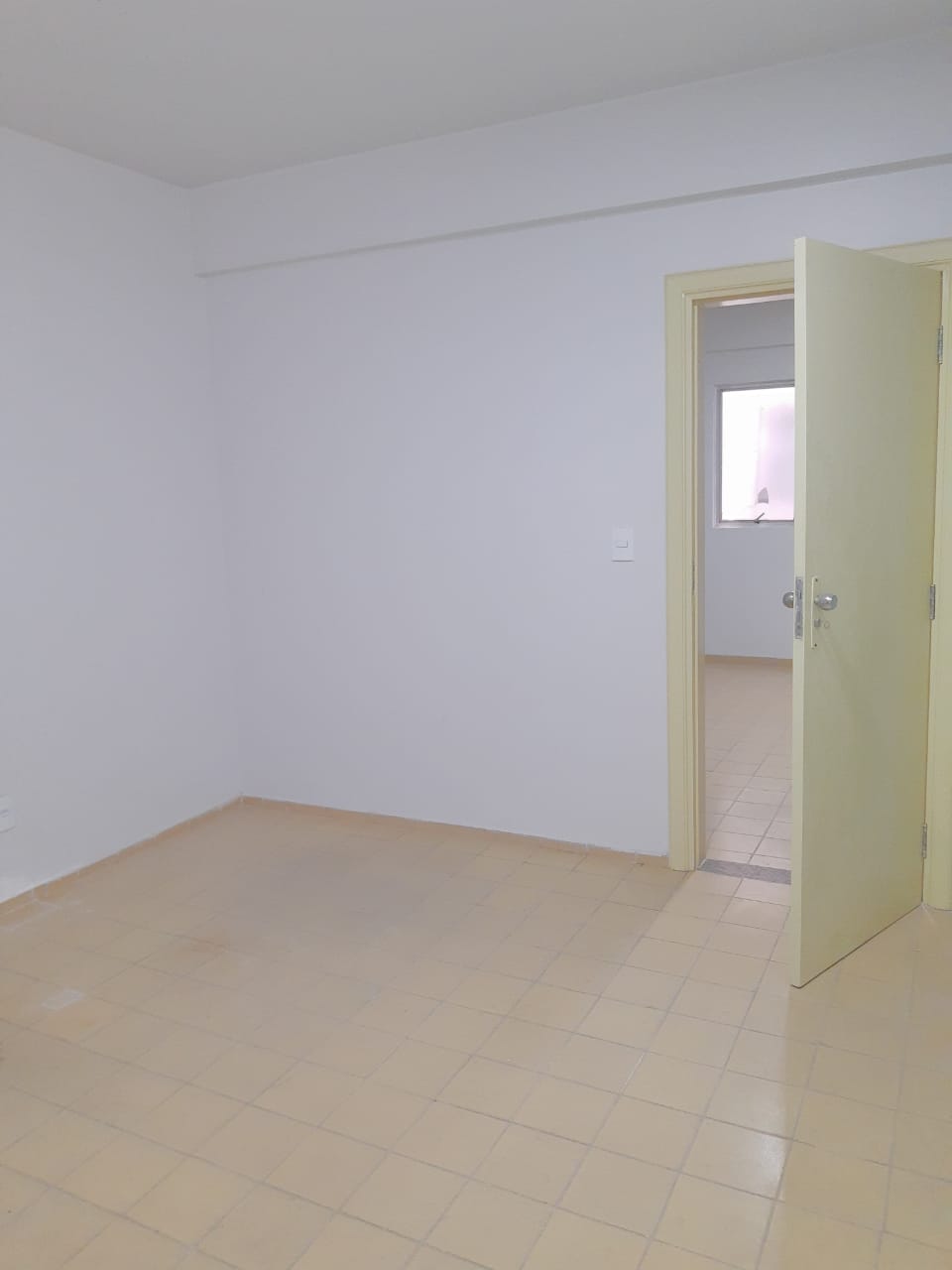 Aluga Apartamento no Centro (2º ANDAR)