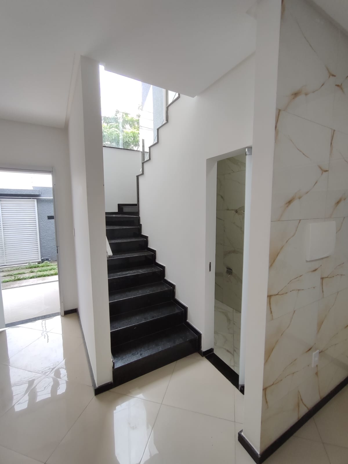 Aluga Casa Duplex no Antares