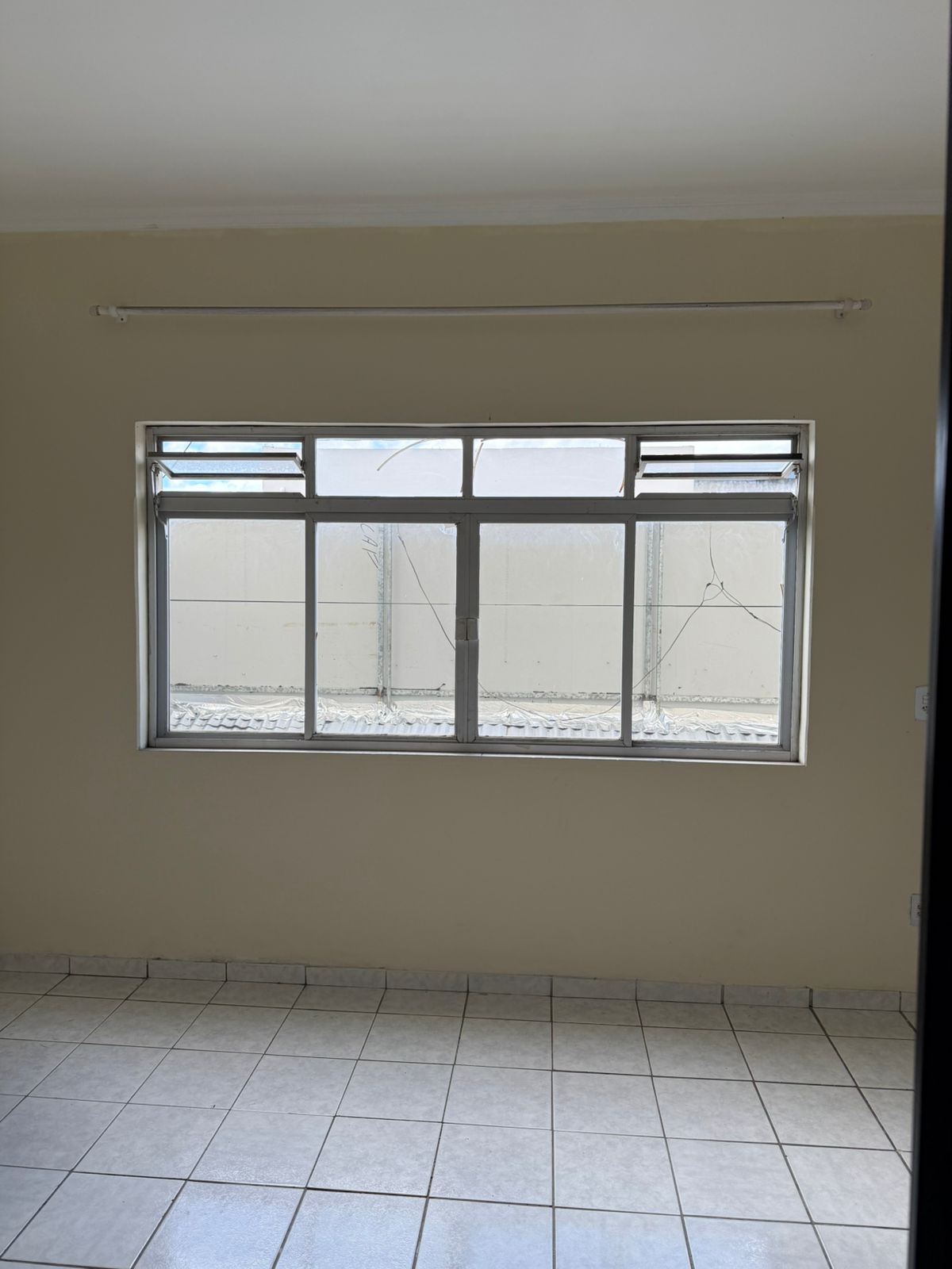 ALUGA SALA COMERCIAL NO CENTRO