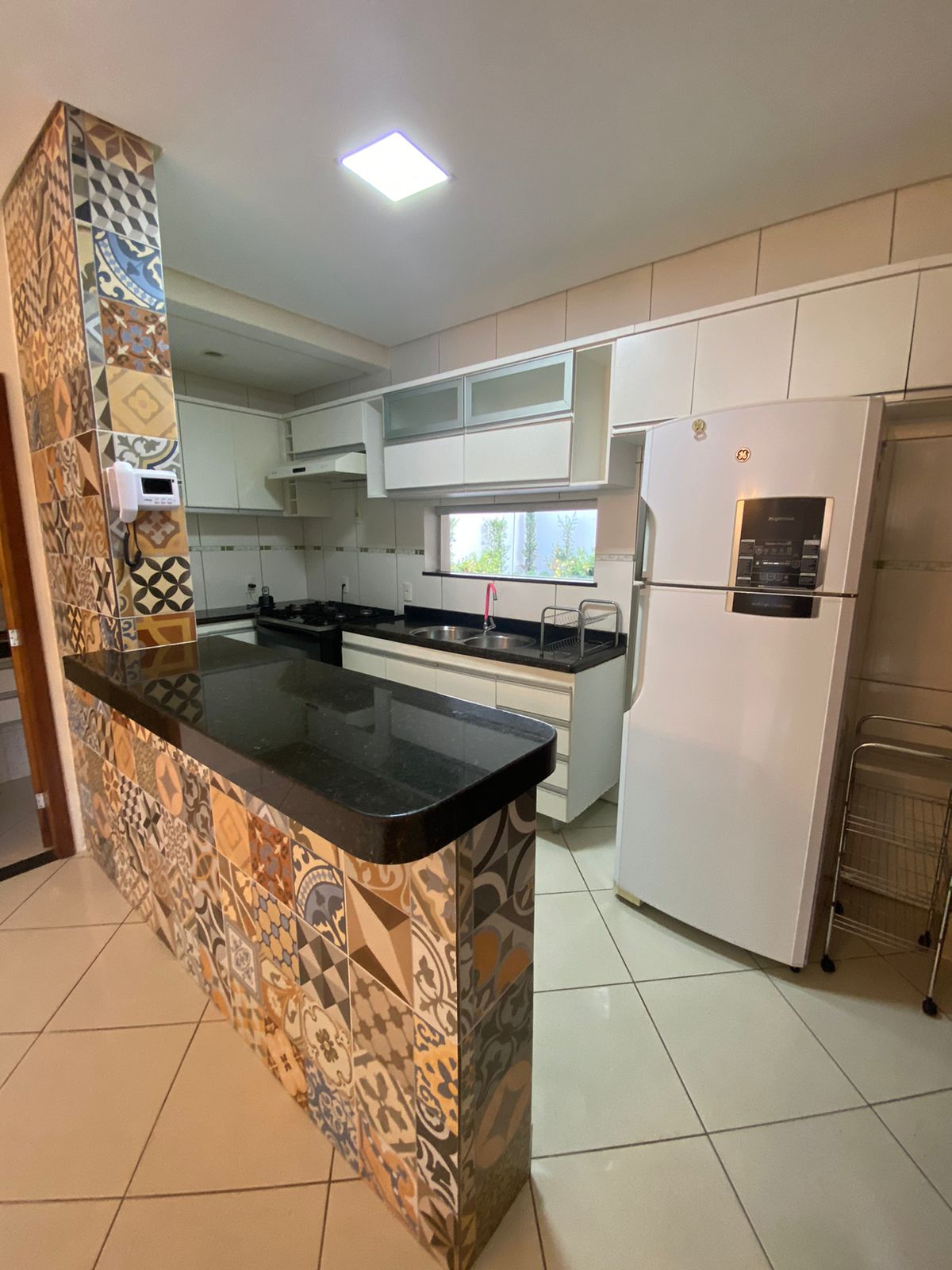 Vende Linda Casa Mobiliada no Dinah Borges