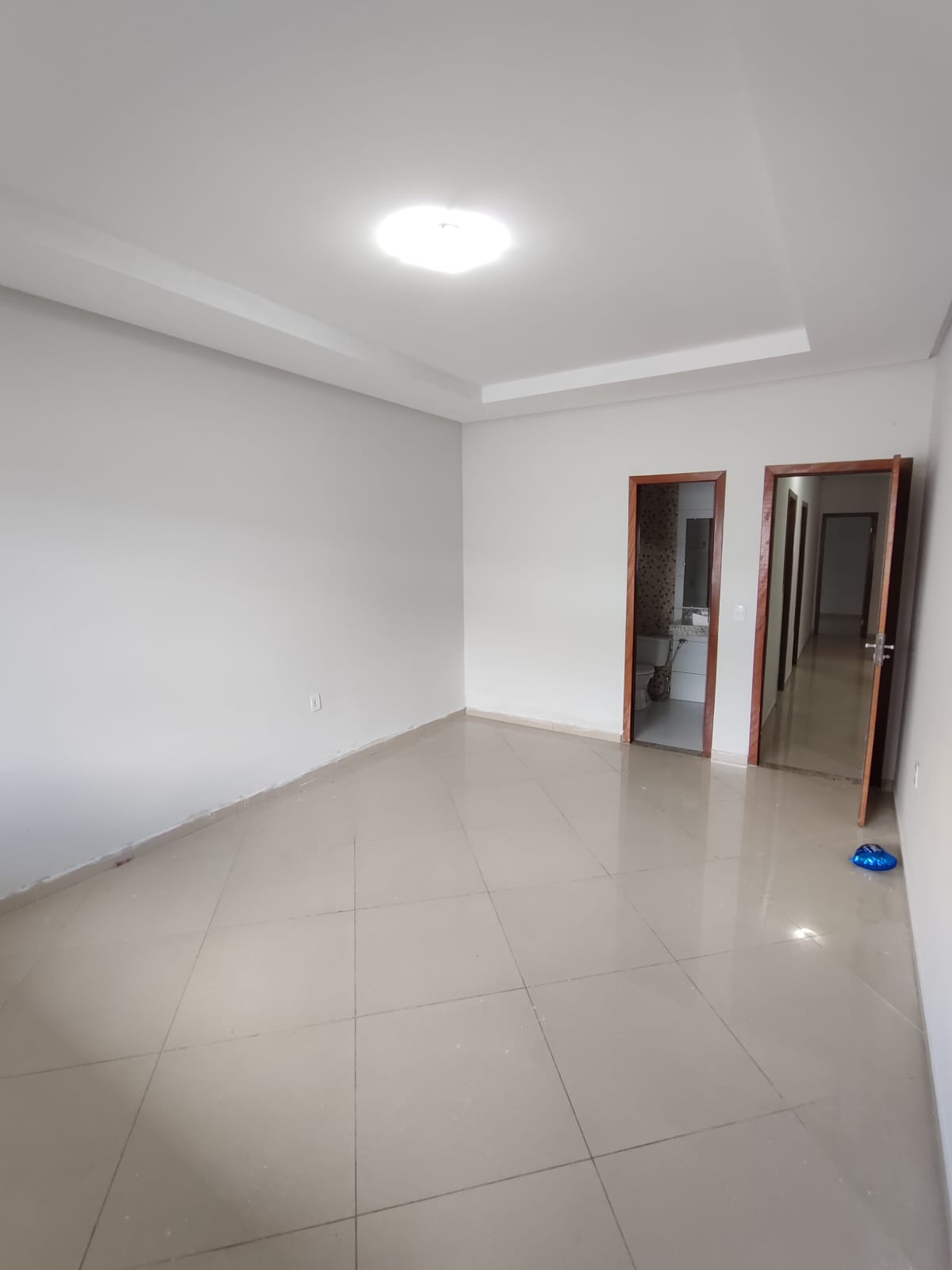 Aluga ou Vende Casa no bairro Centauro