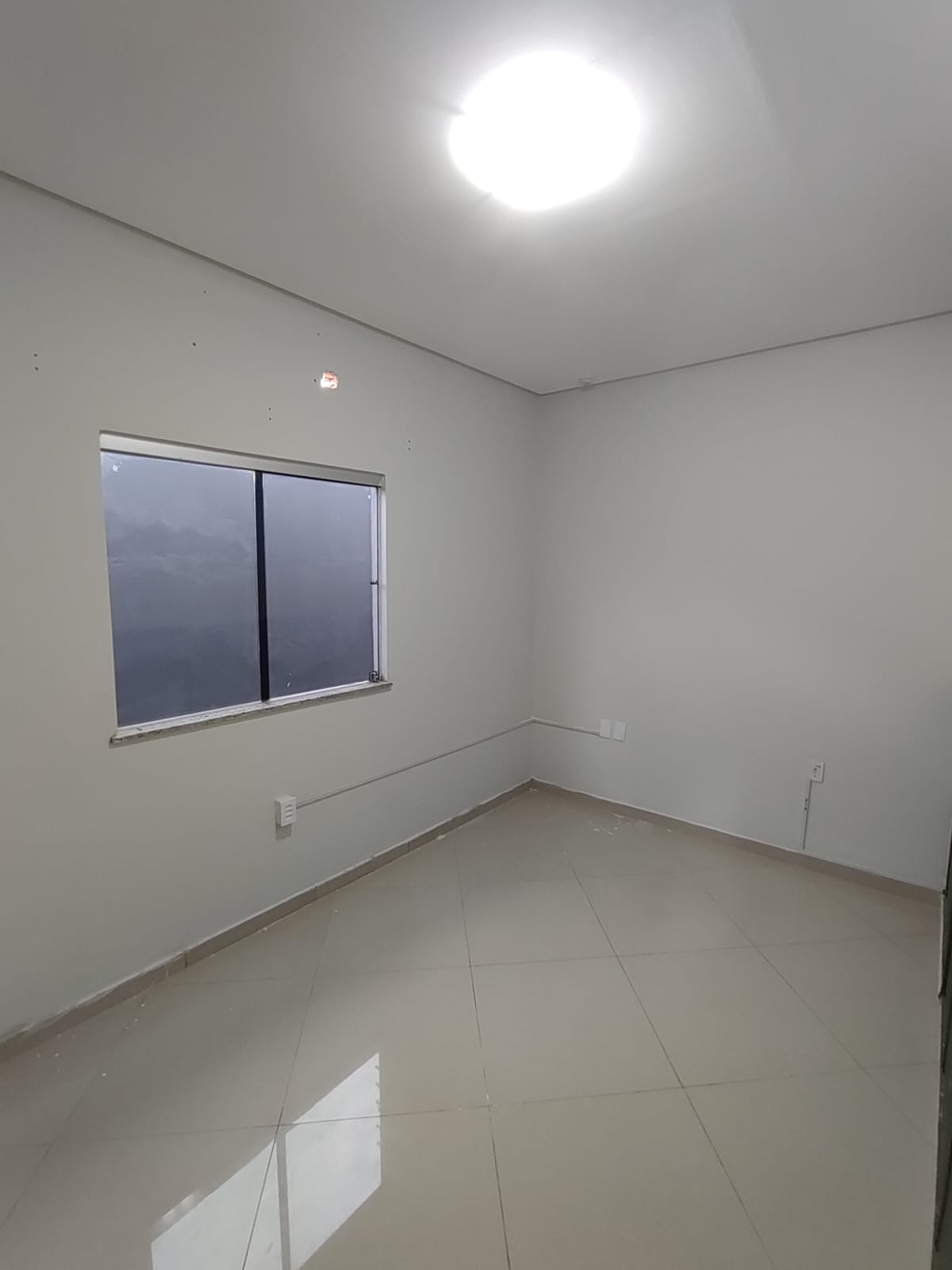 Aluga ou Vende Casa no bairro Centauro