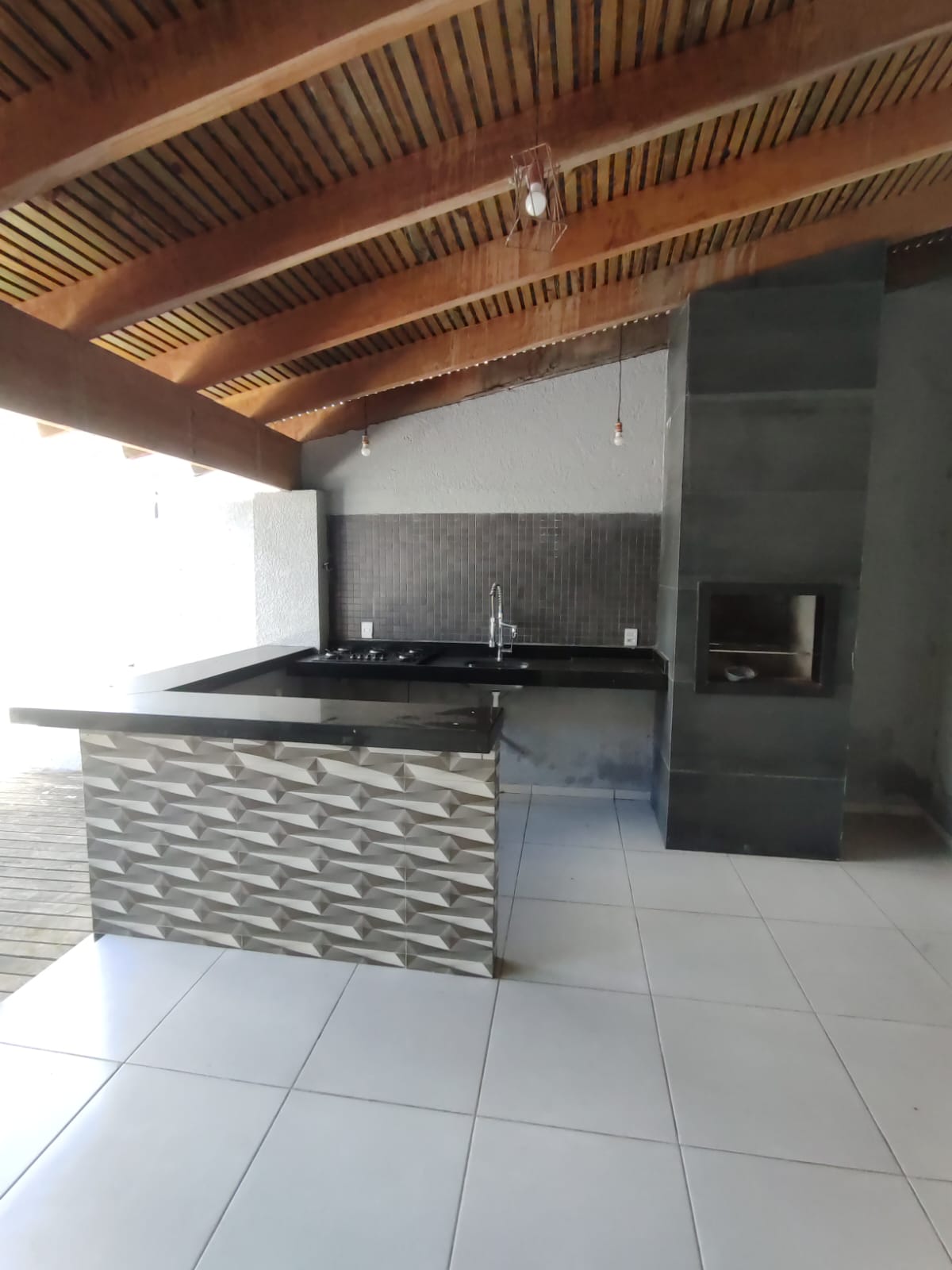 Aluga ou Vende Casa no bairro Centauro