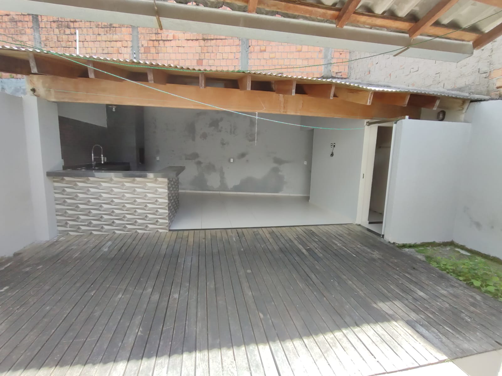 Aluga ou Vende Casa no bairro Centauro