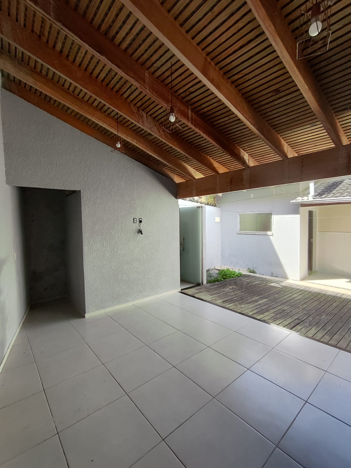 Aluga ou Vende Casa no bairro Centauro
