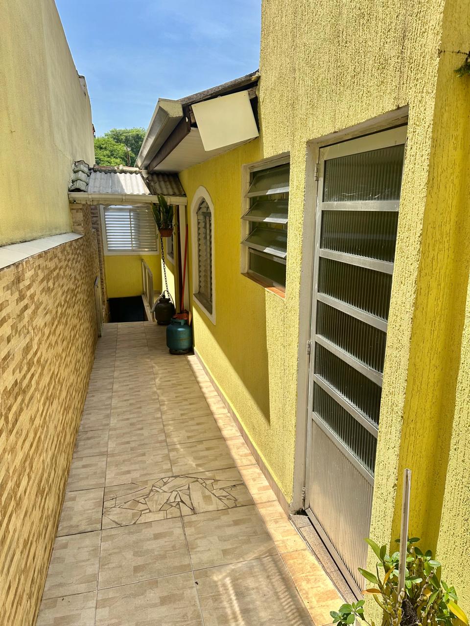 CASA (FUNDOS) - UTINGA - SANTO ANDRÉ/SP