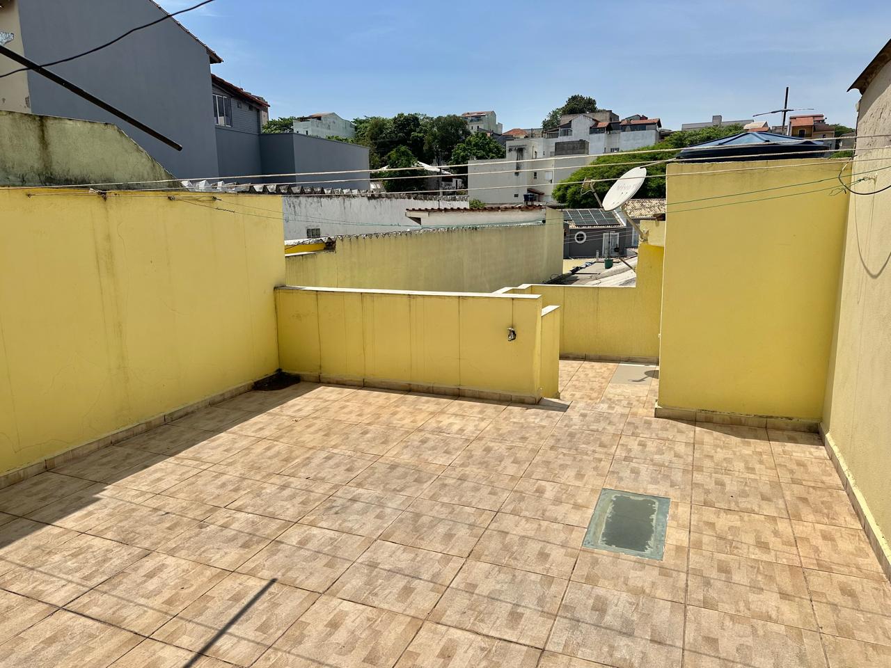 CASA (FUNDOS) - UTINGA - SANTO ANDRÉ/SP