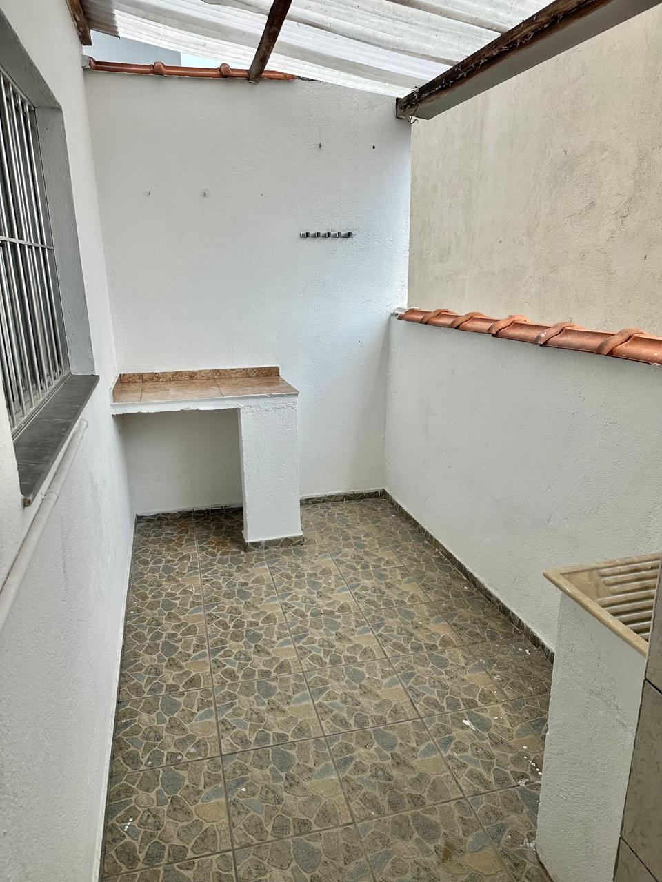 SOBRADO (fundos) - UTINGA - SANTO ANDRÉ/SP
