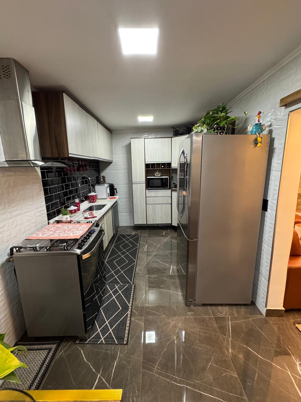 CASA COM EDÍCULA -  JARDIM DAS MARAVILHAS - SANTO ANDRÉ/SP