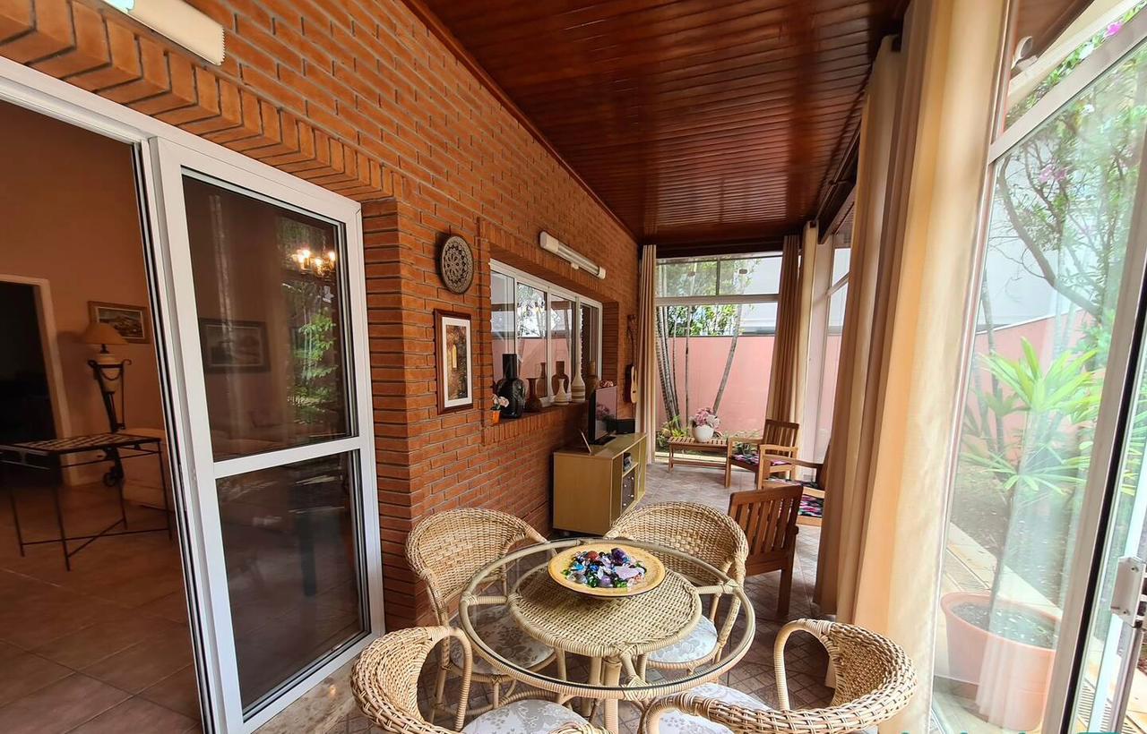 Casa em Alphaville 357m²