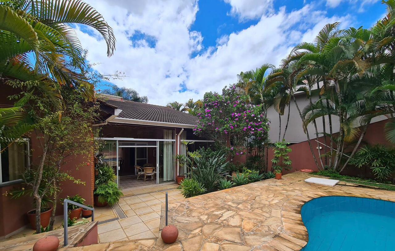 Casa em Alphaville 357m²