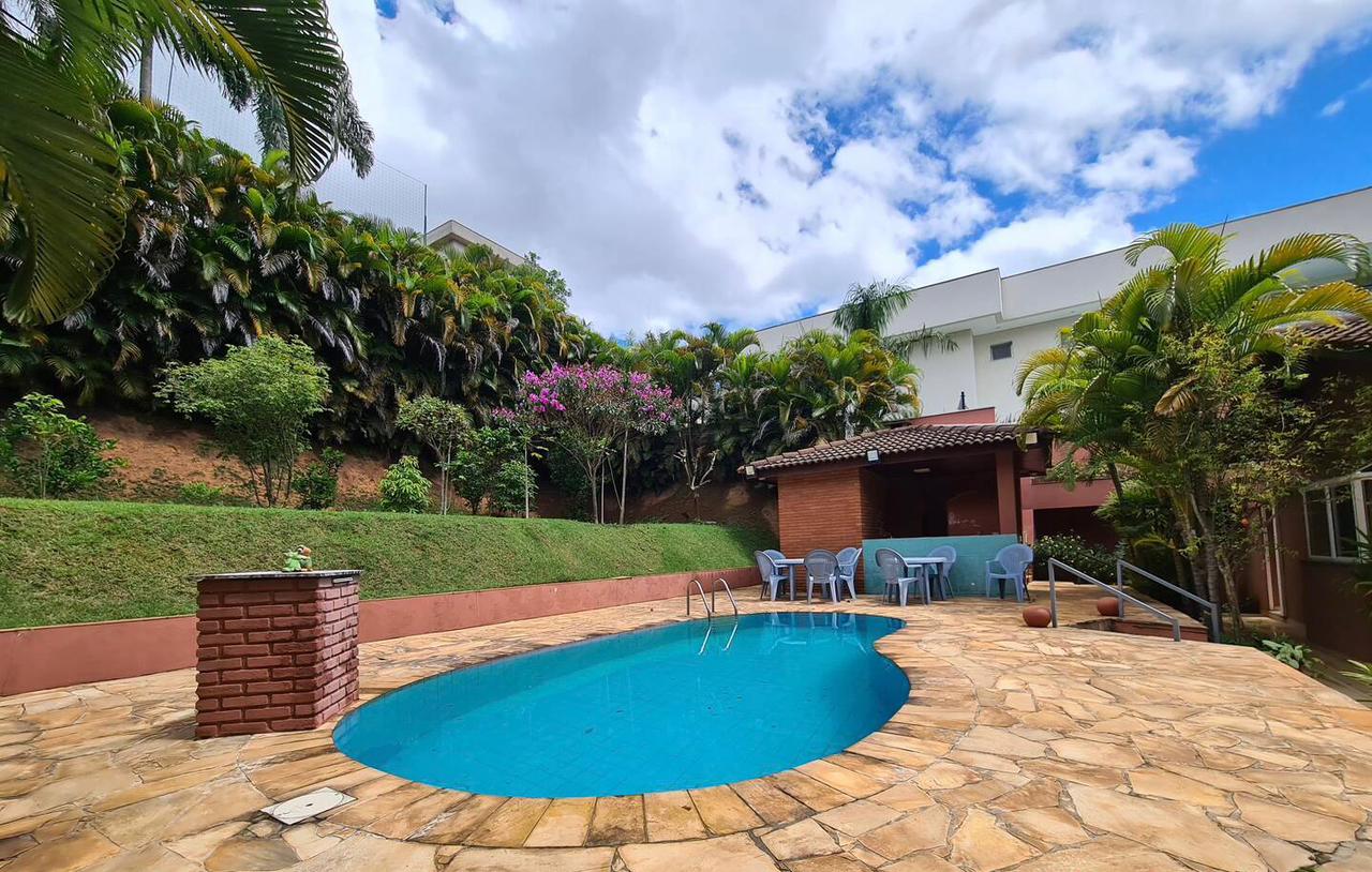 Casa em Alphaville 357m²