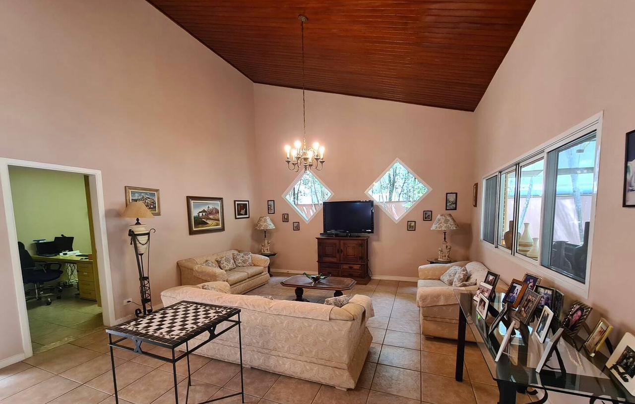 Casa em Alphaville 357m²
