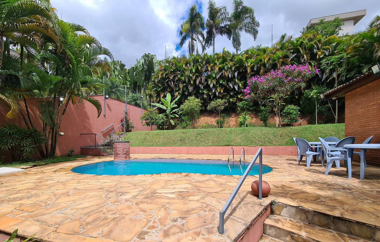 Casa em Alphaville 357m²