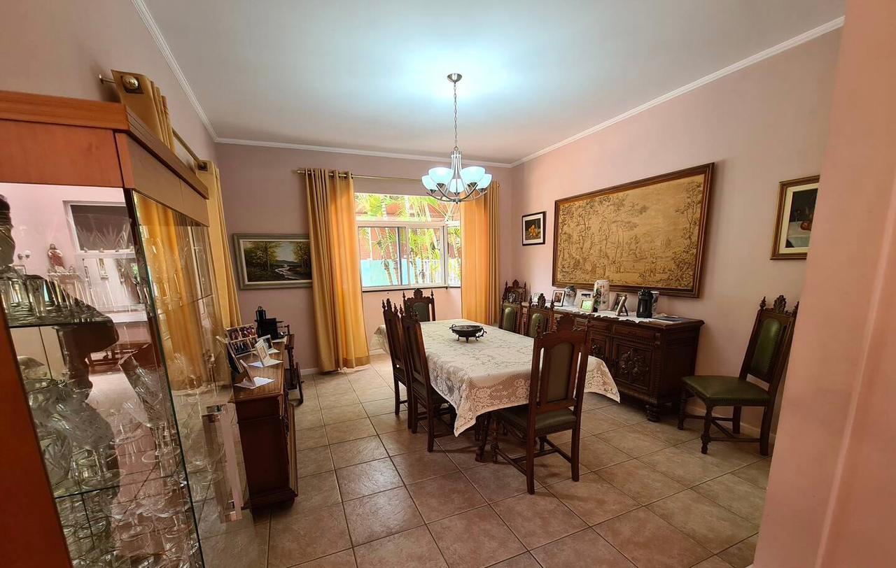 Casa em Alphaville 357m²