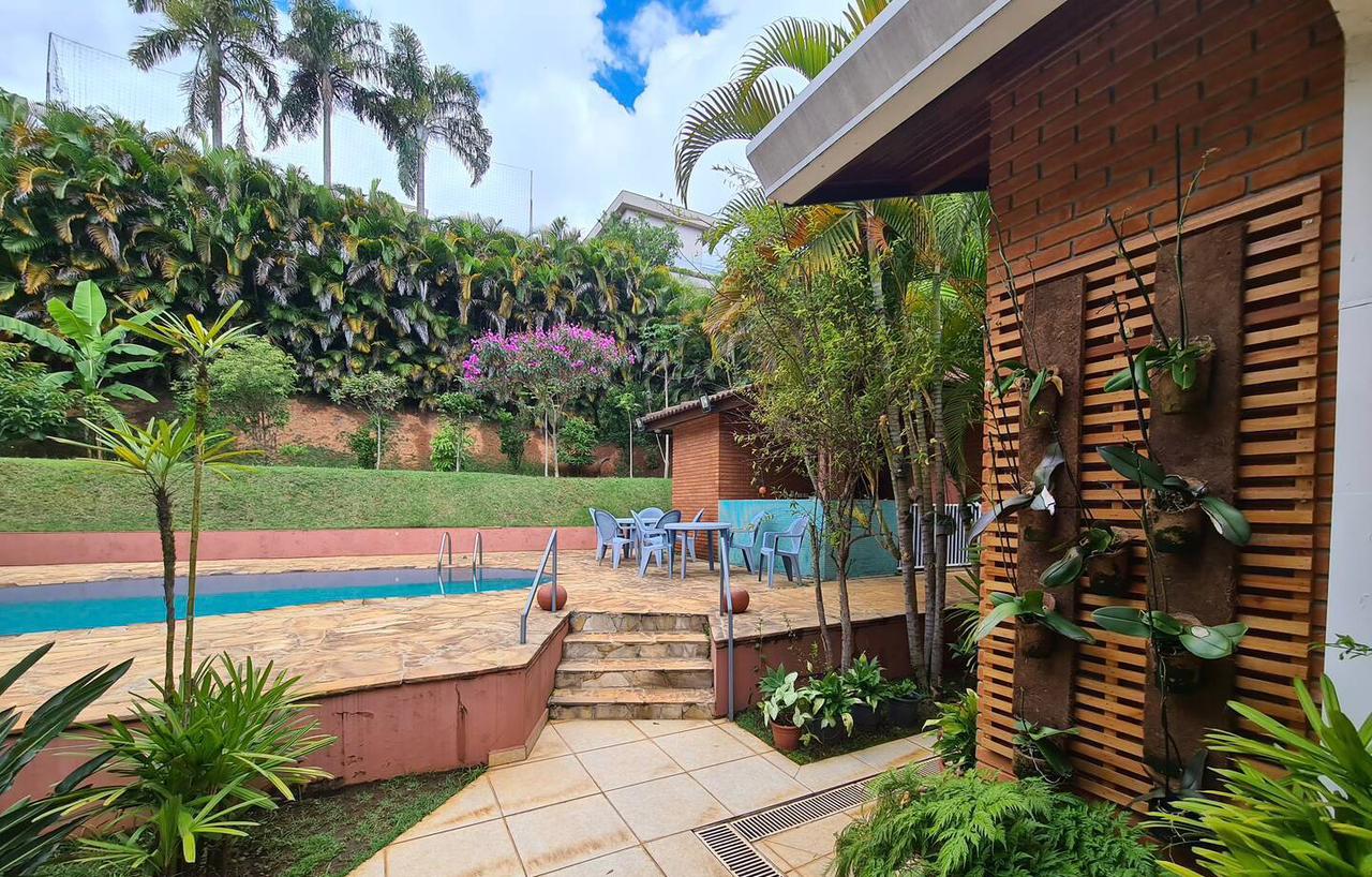 Casa em Alphaville 357m²