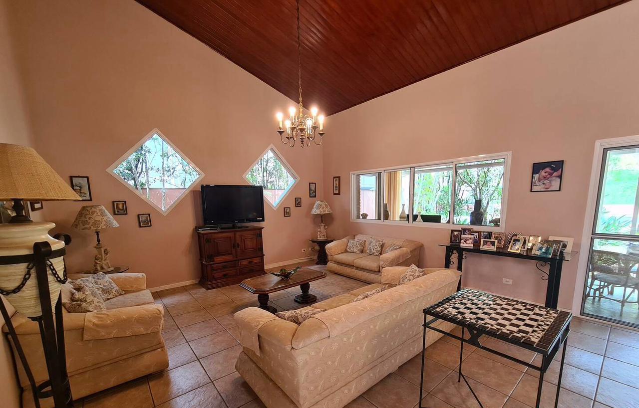 Casa em Alphaville 357m²