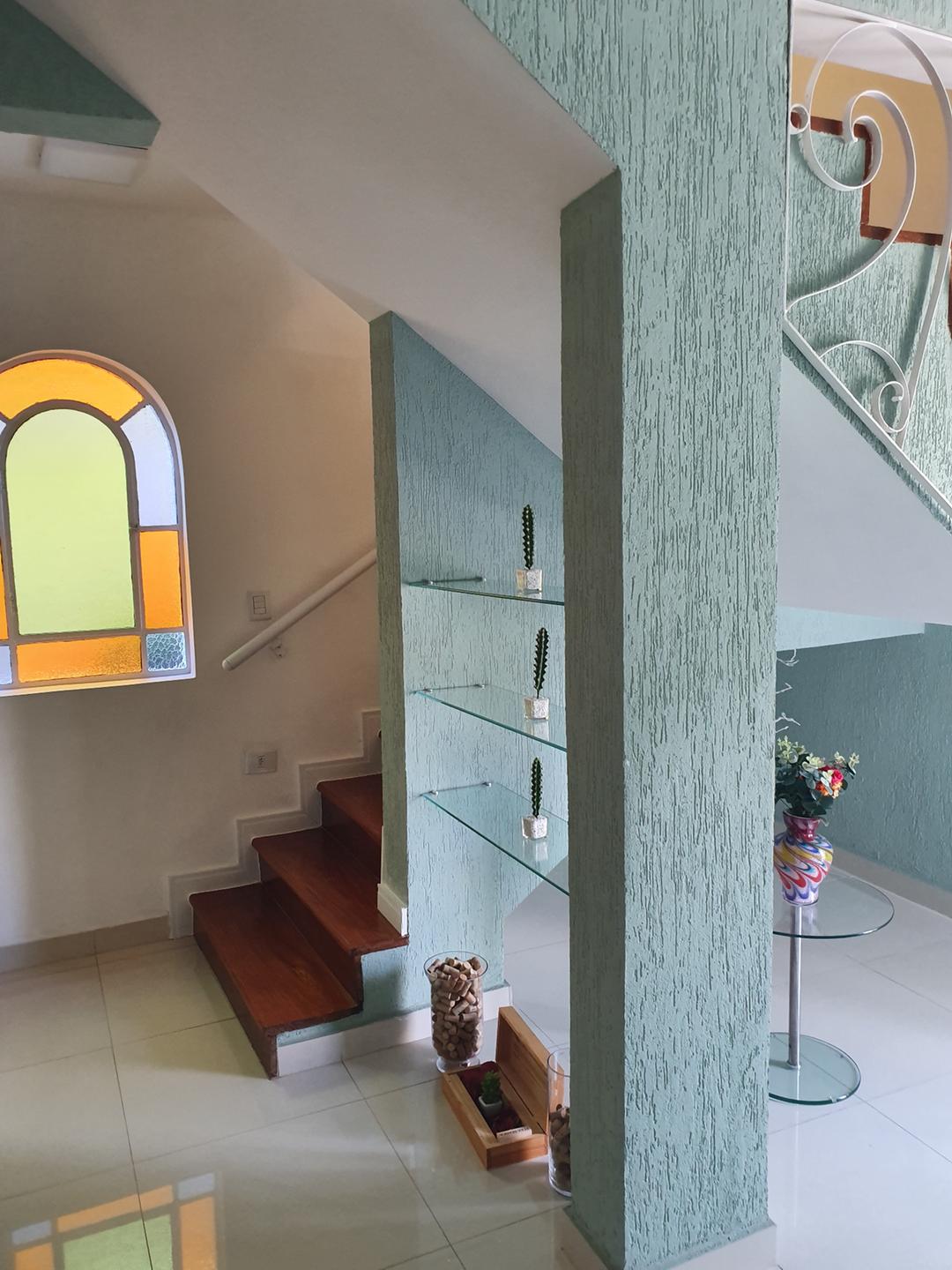 Casa em Condomínio de Alphaville de 250m²