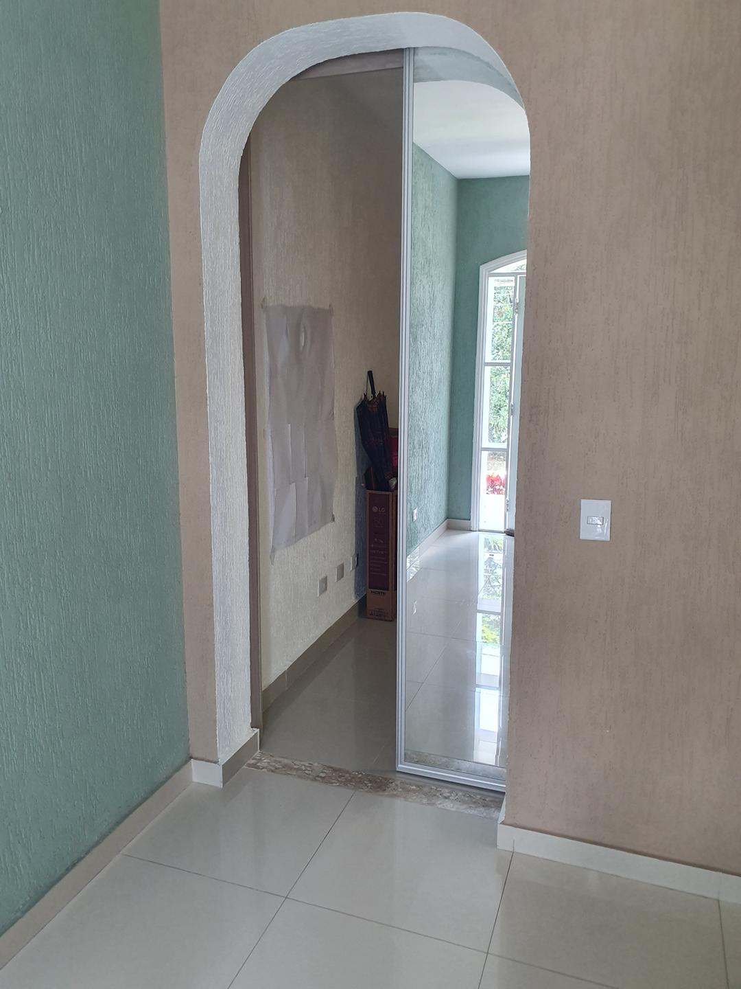 Casa em Condomínio de Alphaville de 250m²