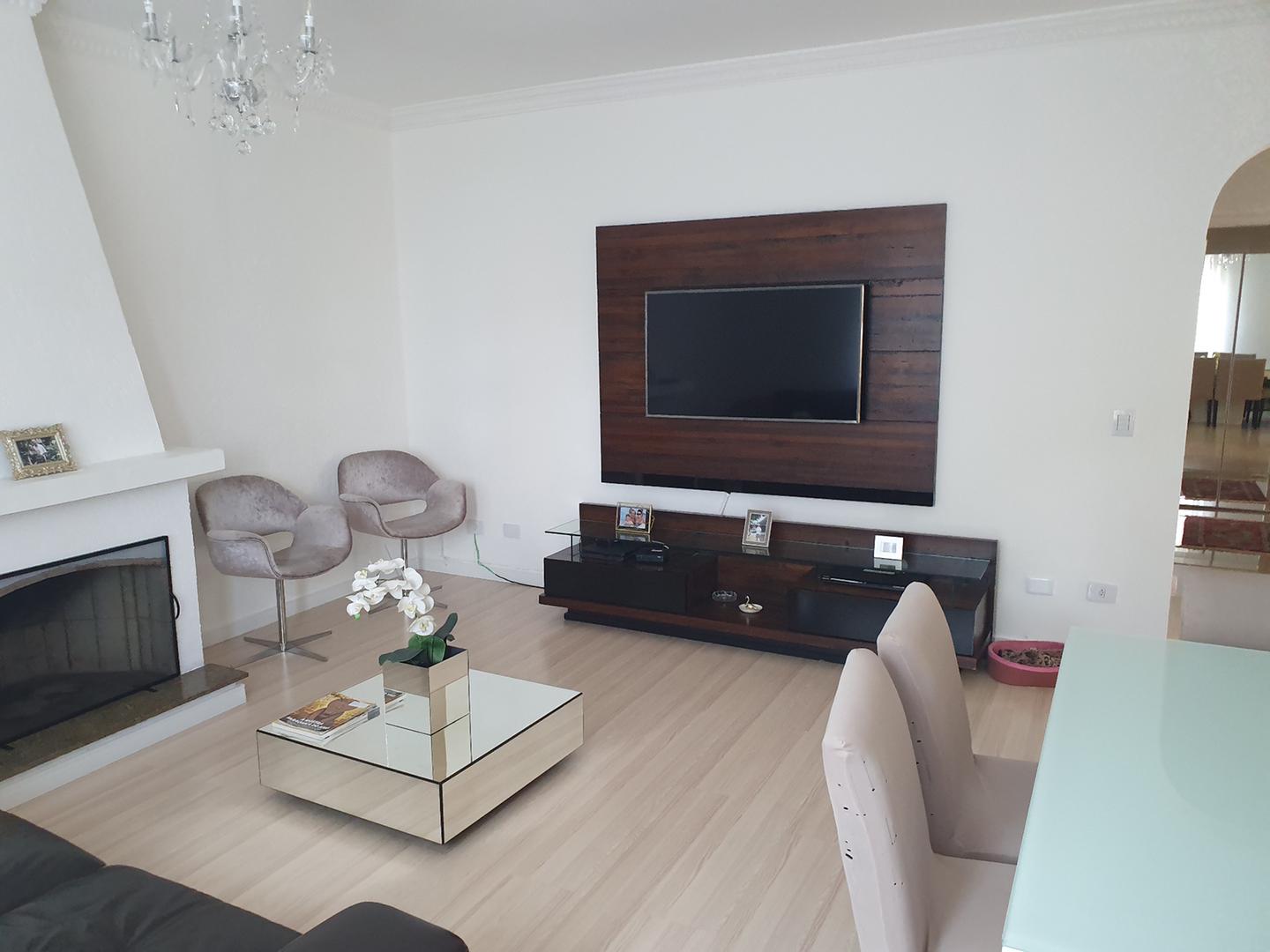 Casa em Condomínio de Alphaville de 250m²