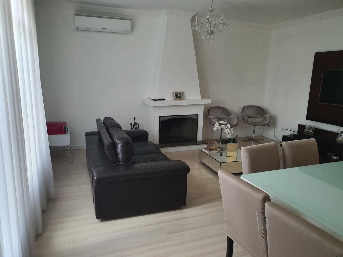 Casa em Condomínio de Alphaville de 250m²
