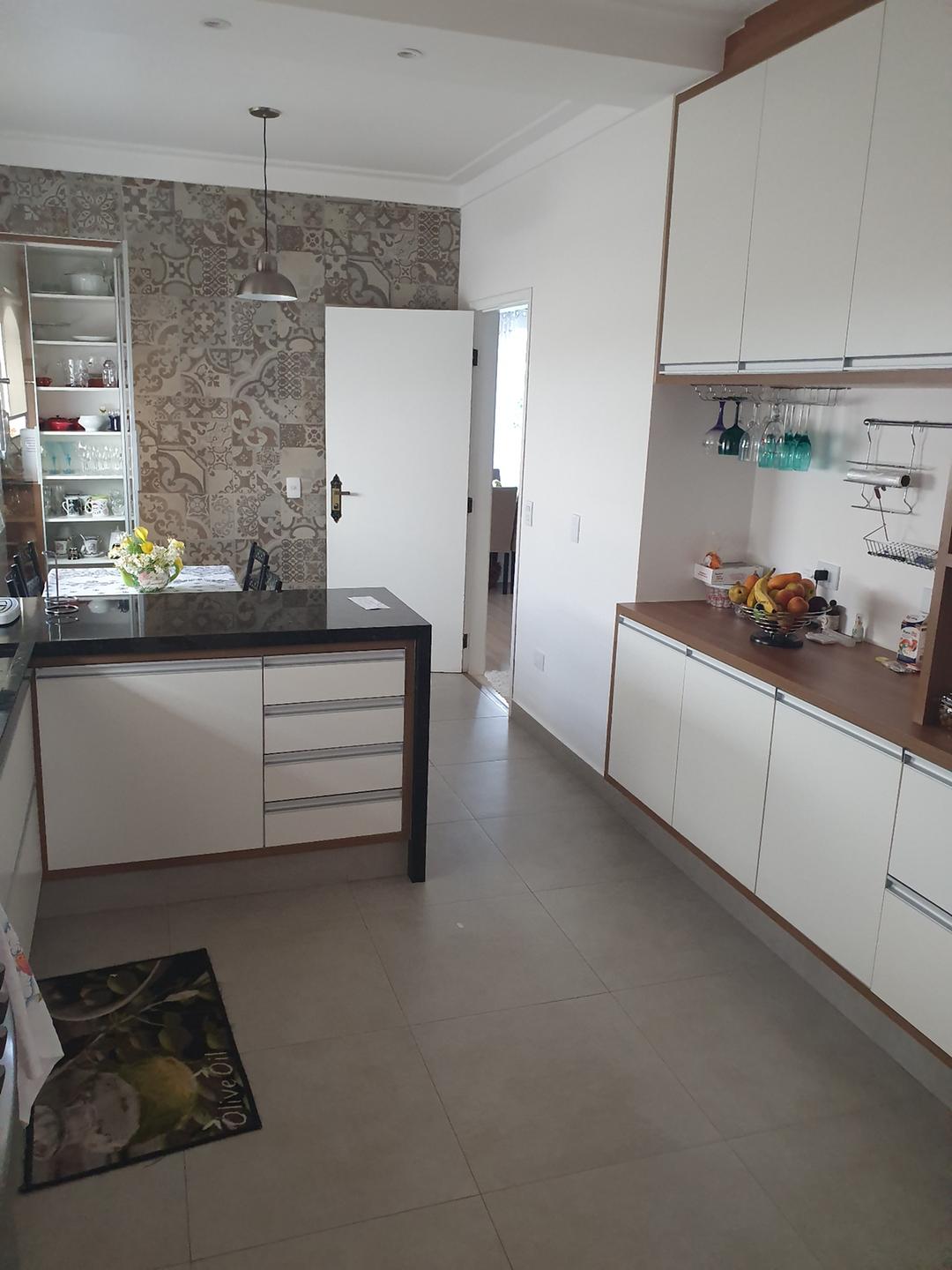 Casa em Condomínio de Alphaville de 250m²