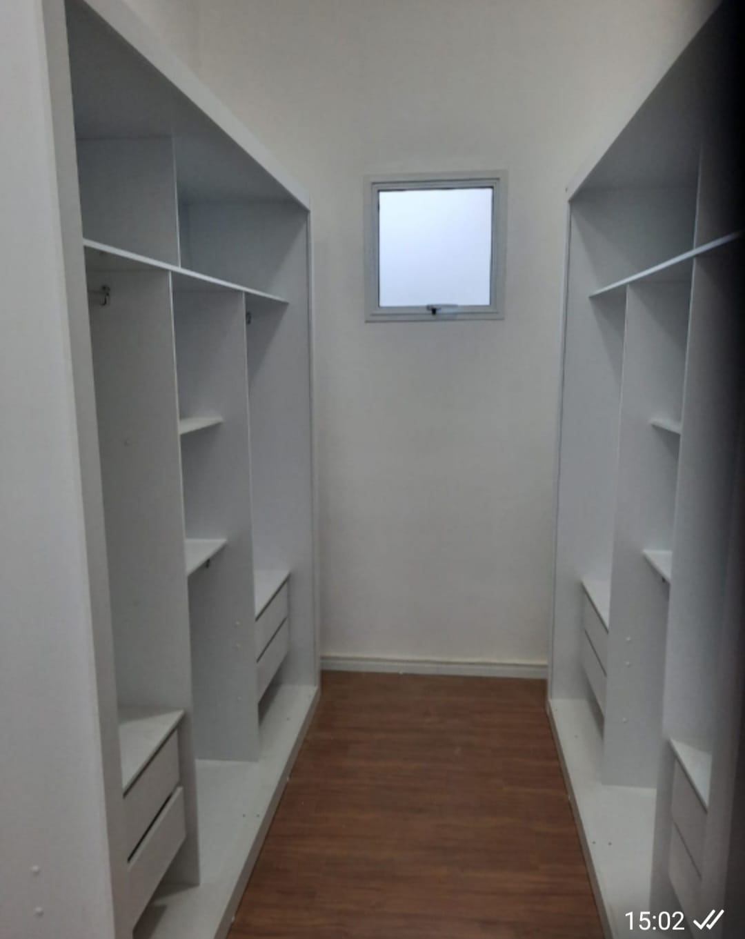 Casa em Condomínio de Alphaville com 217m²