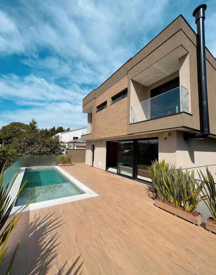 Casa em Condomínio de Alphaville com 720m²