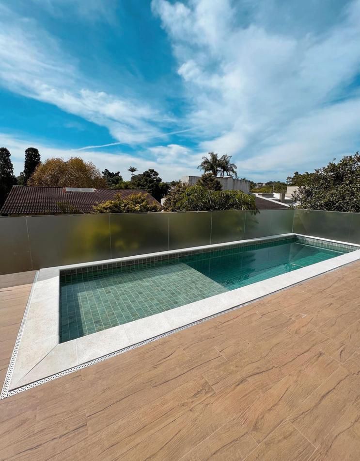 Casa em Condomínio de Alphaville com 720m²