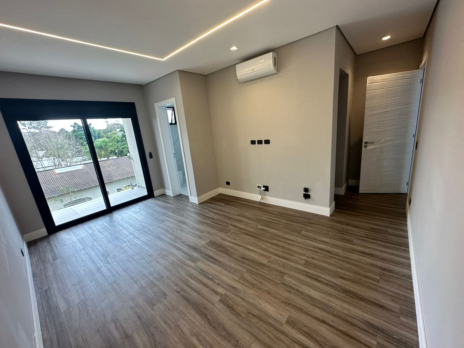 Casa em Condomínio de Alphaville com 720m²