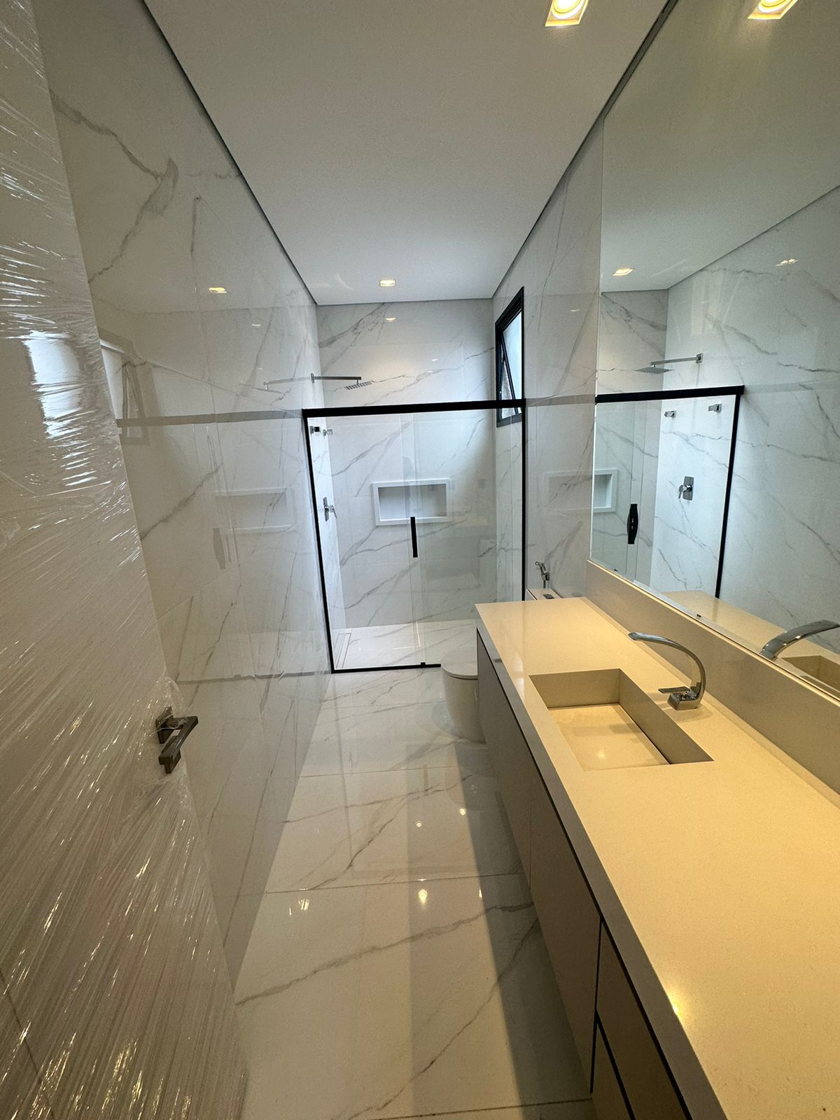 Casa em Condomínio de Alphaville com 720m²
