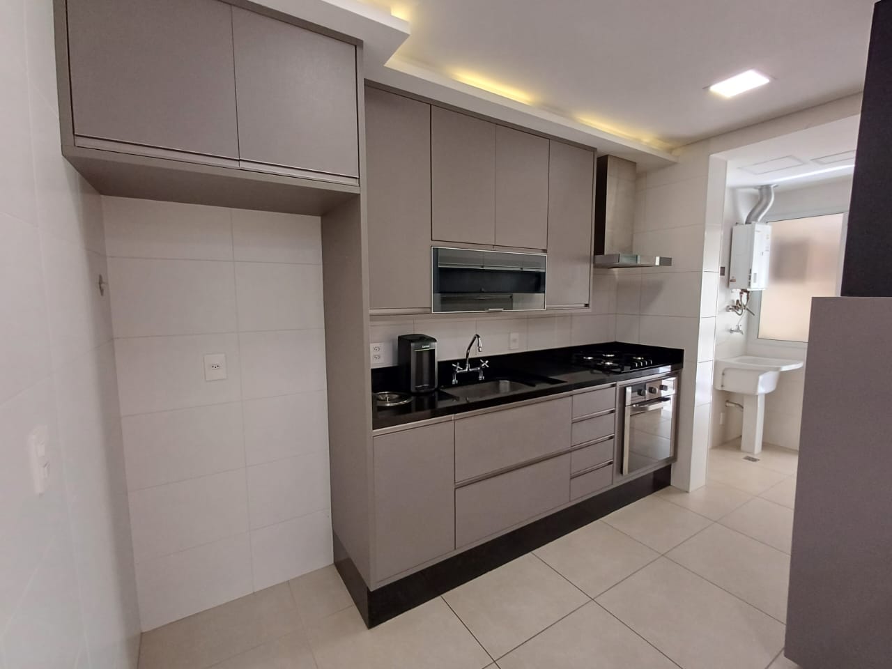 Apto 80m² no RESORT BETHAVILLE