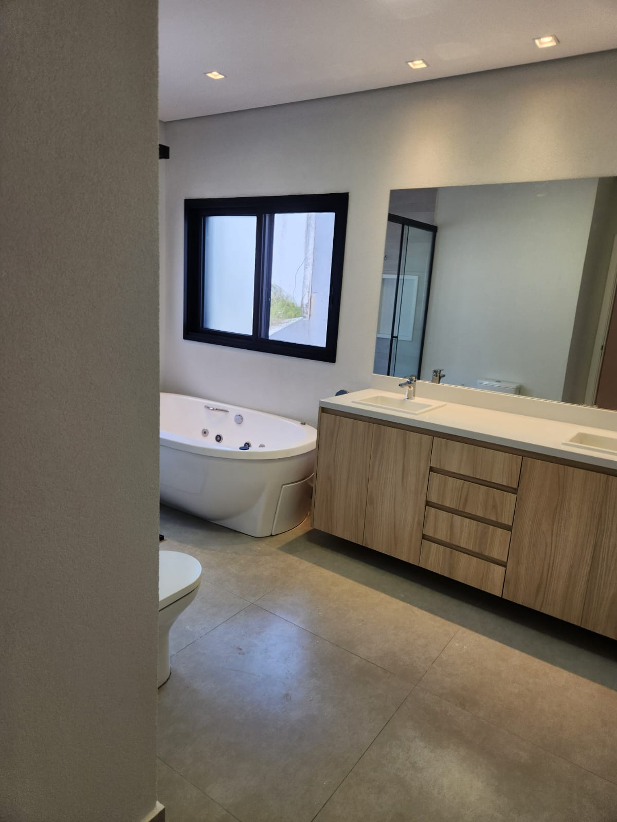 Casa nova no Burle Marx 364m²
