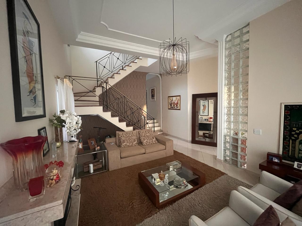 Casa em Alphaville - 230m²