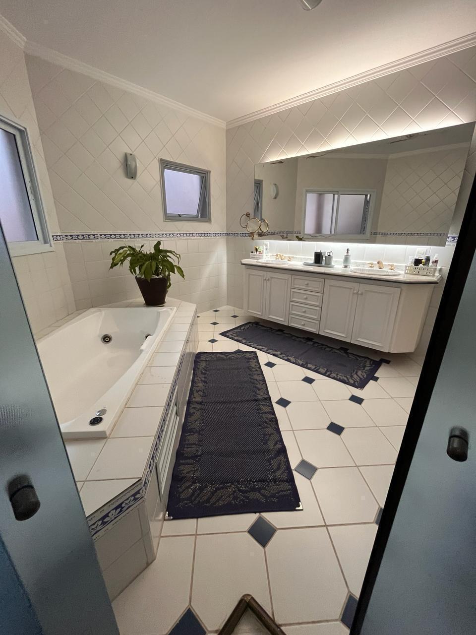 Casa em Alphaville - 230m²