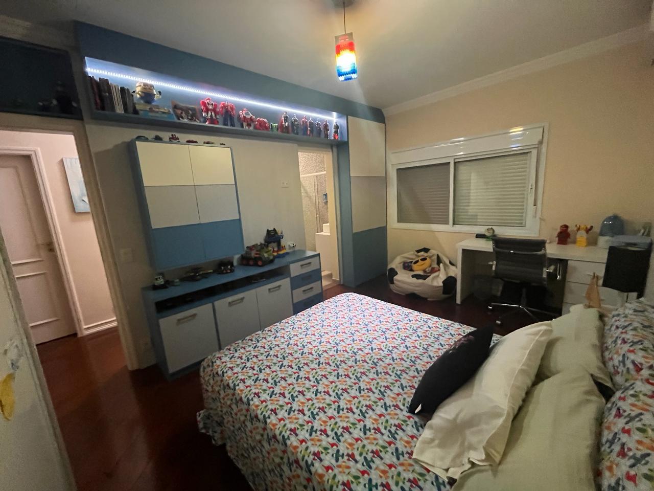 Casa em Alphaville - 230m²