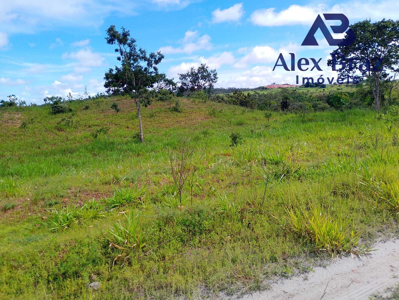 EXCELENTE SÍTIO À VENDA EM SANTO ANTÔNIO DO DESCOBERTO - GO