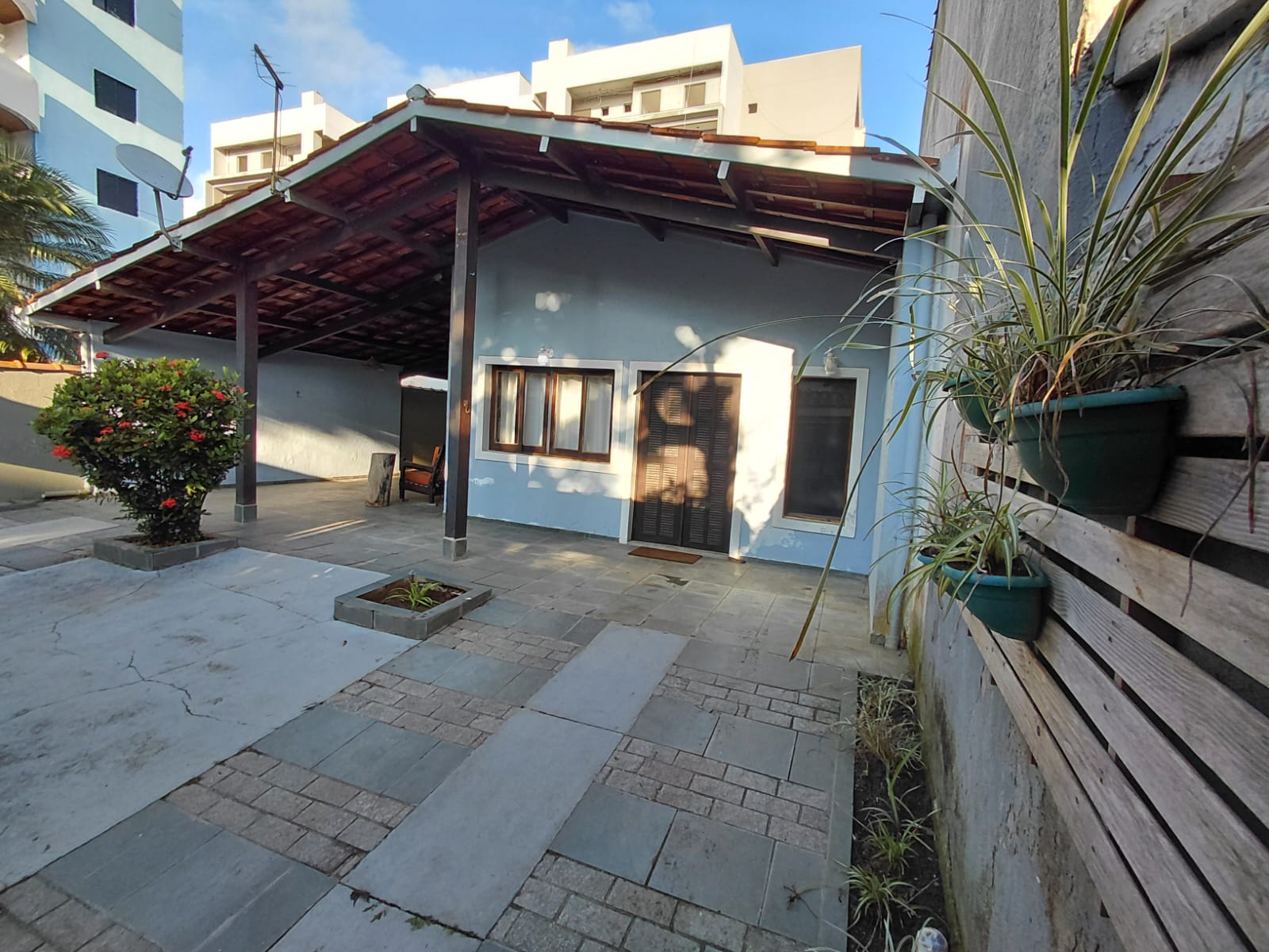 Charmosa Casa a venda em Ubatuba SP