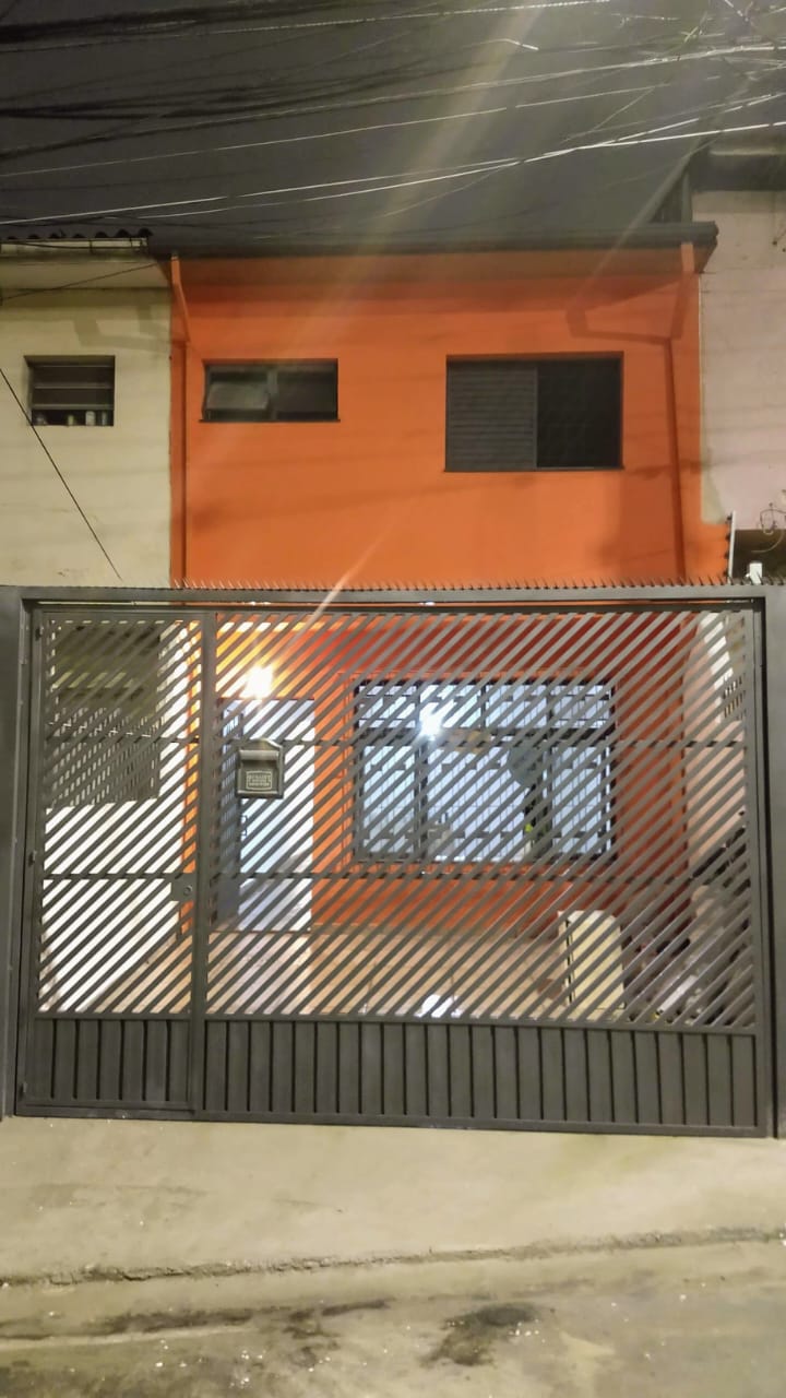EXCELENTE SOBRADO * 3 DORM * PORTÃO AUTOMATICO * ABAIXO DA AVALIAÇÃO