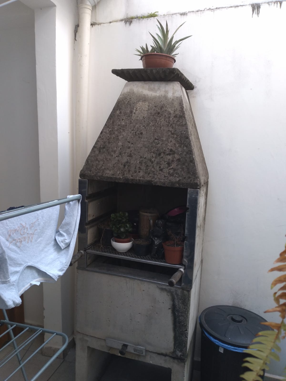 EXCELENTE SOBRADO * 3 DORM * PORTÃO AUTOMATICO * ABAIXO DA AVALIAÇÃO
