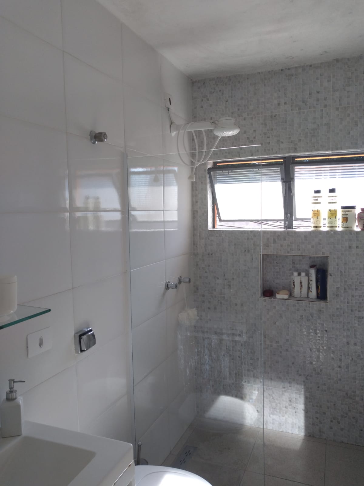 EXCELENTE SOBRADO * 3 DORM * PORTÃO AUTOMATICO * ABAIXO DA AVALIAÇÃO