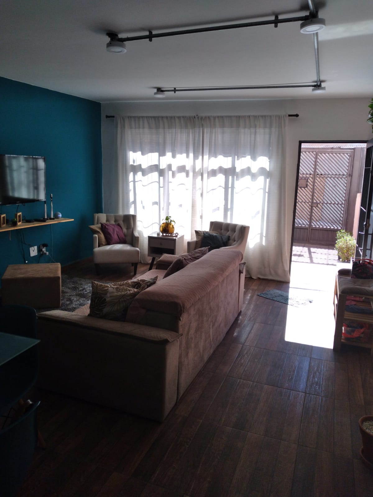EXCELENTE SOBRADO * 3 DORM * PORTÃO AUTOMATICO * ABAIXO DA AVALIAÇÃO