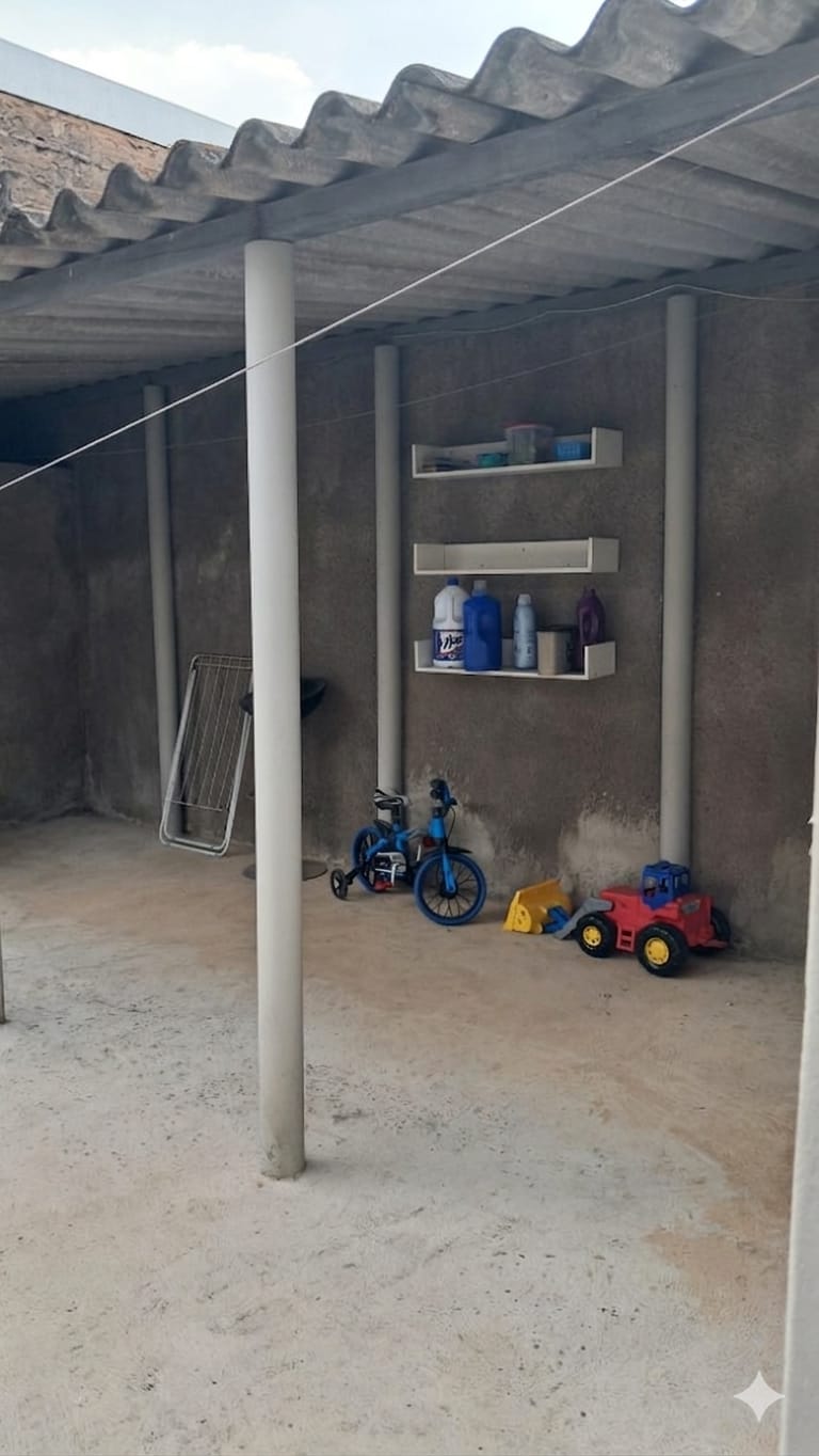 CASA NO JD. SÃO JOSE - ELIAS FAUSTO