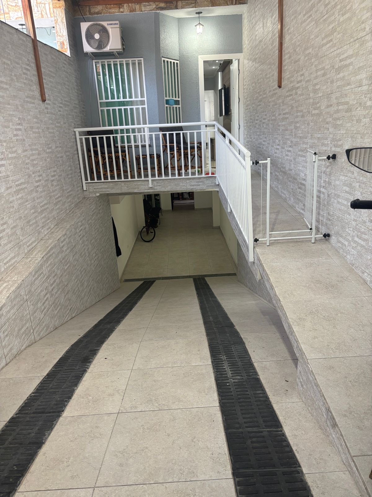 SOBRADO Á VENDA NO JARDIM ELIANE