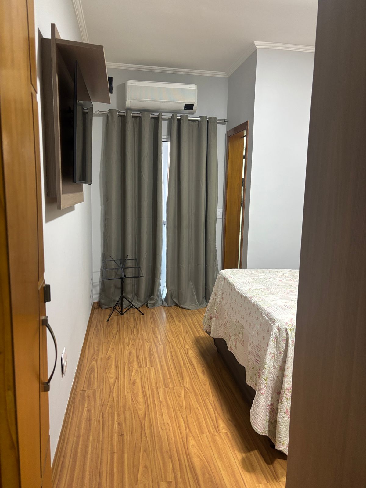 SOBRADO Á VENDA NO JARDIM ELIANE