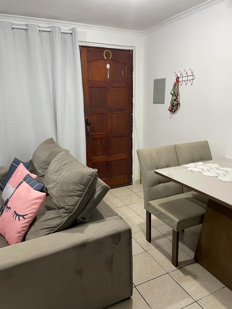 Amplo Apartamento no Conjunto Habitacional Fazenda do Carmo em São Paulo SP