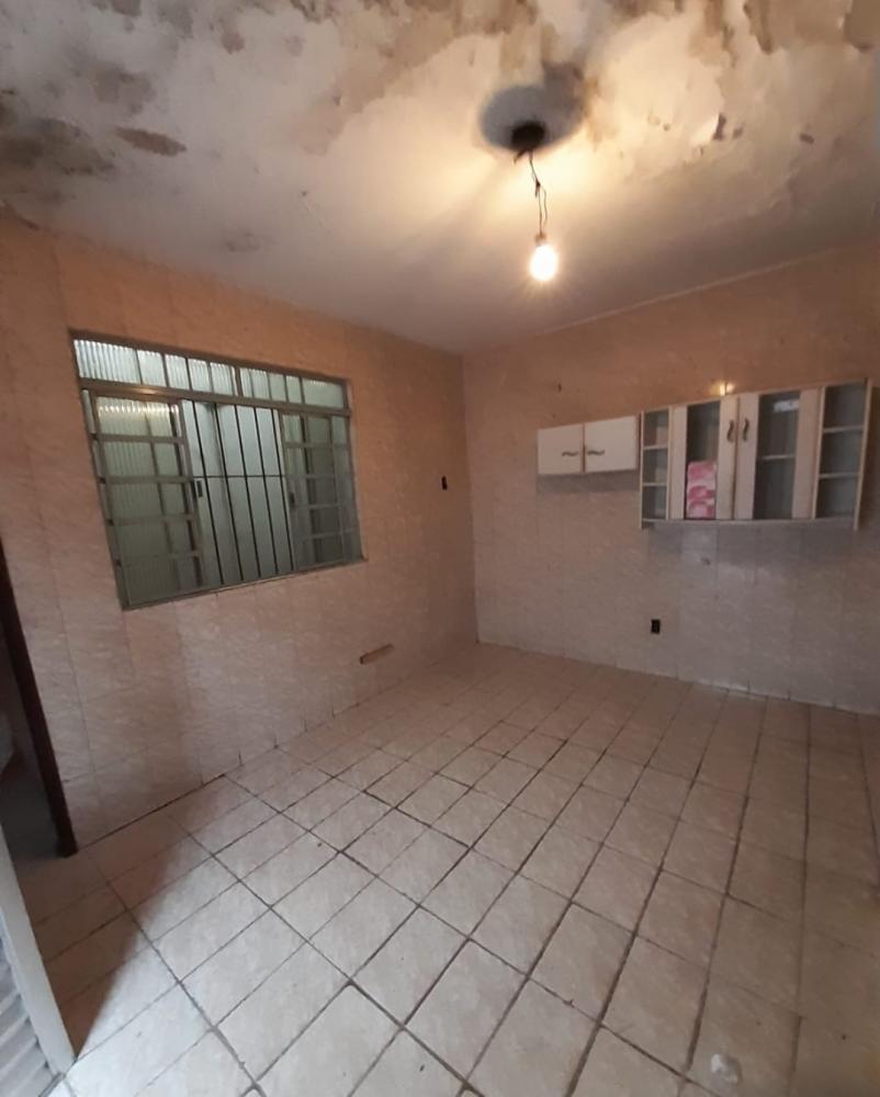 Casa à venda com 4 quartos, 180m² - Foto 61